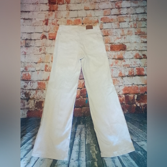 Judy Blue Women's Size 9 Wide Leg White Pants - Picture 10 of 10